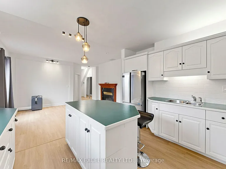 259 Victoria Ave N #MAIN — Photo 12