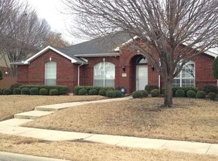 909 Hampstead Dr, Mesquite, TX 75181