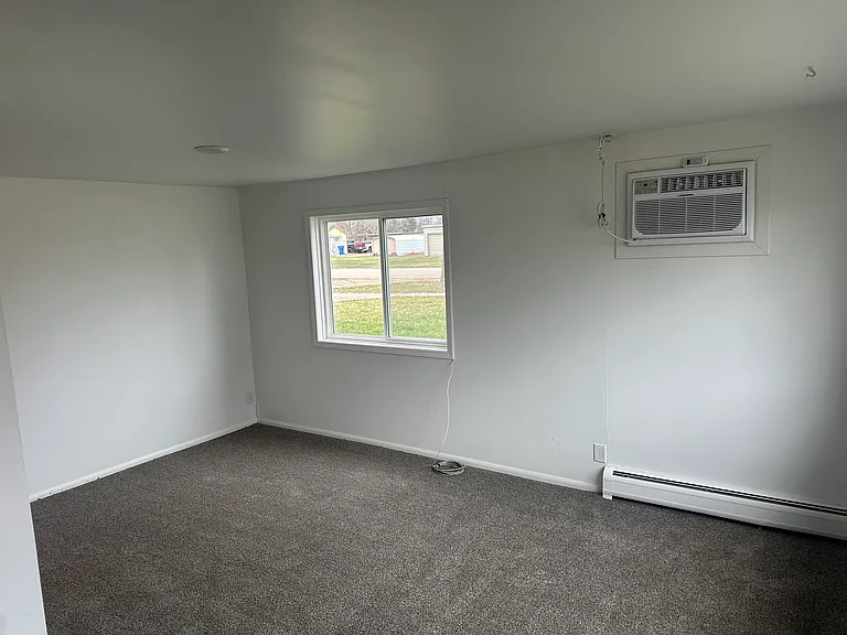 202 Lake Ave N #3 — Photo 3