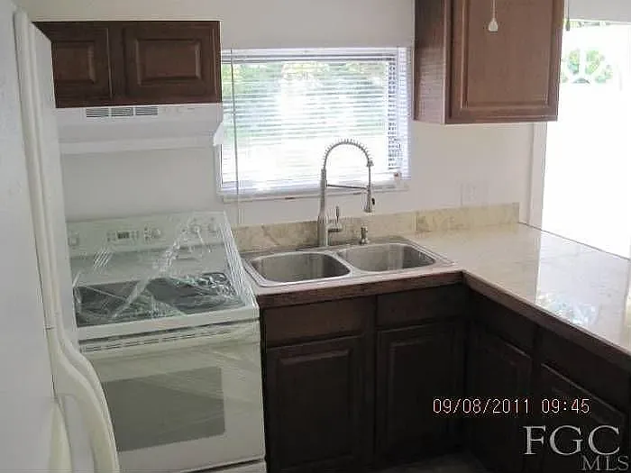 22170 Tropicana Ave — Photo 4