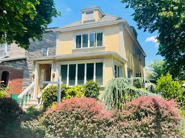 17341 Grand Central Pkwy, Jamaica, NY 11432