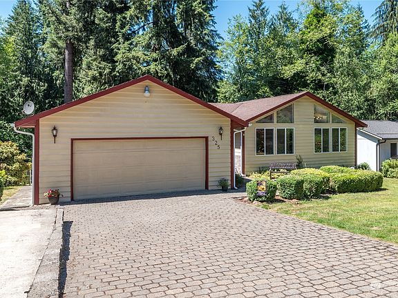 3rd image of 325 Rollingwood Drive