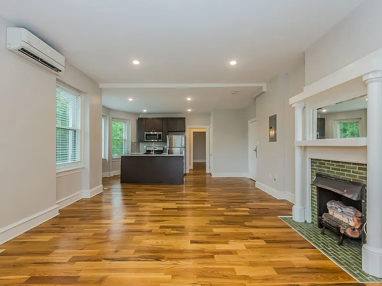 332 West Hortter Street — Photo 6
