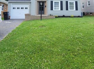 2232 Hazel Ave, Zanesville, OH 43701