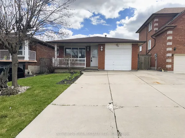 7 Quincy Ct, Hamilton, ON L8W 2T4