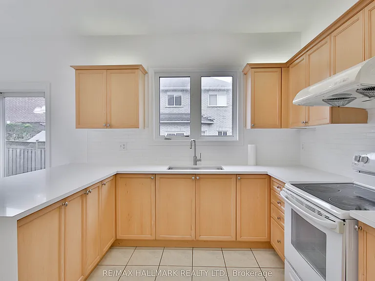 15 Briarglen Rd — Photo 20