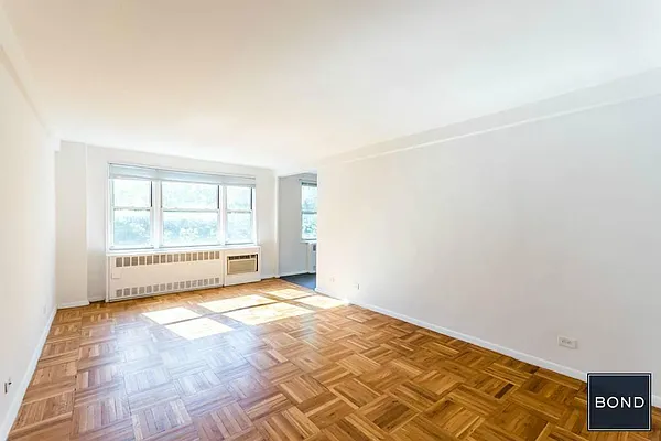 Rented by Bond New York | media 6