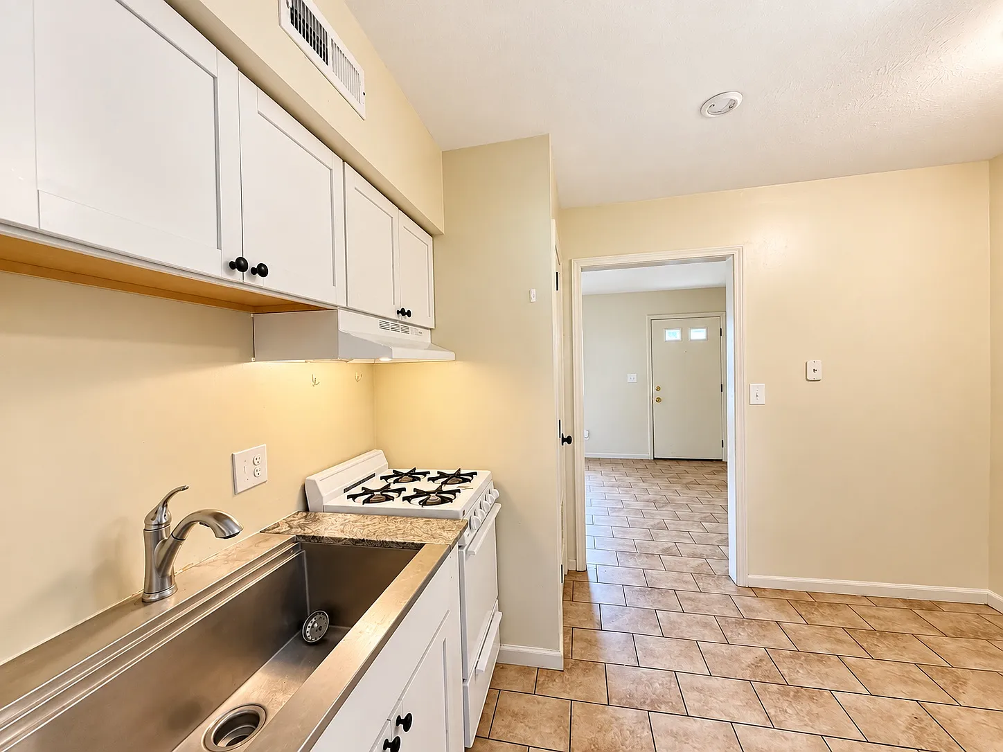 1 bed, $850 — Photo 3