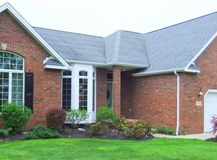 5984 Seneca Ct, Lockport, NY 14094