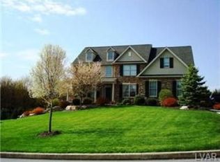 4496 Linda Ln, Emmaus, PA 18049