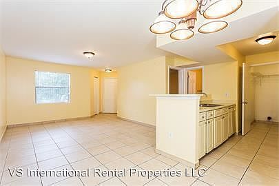 1st image of 3024 Parkway Blvd APT 203
