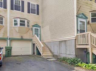 200 Rising Trail Dr #200, Middletown, CT 06457