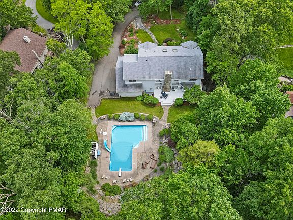 5th image of 3358 Mountain View Dr
