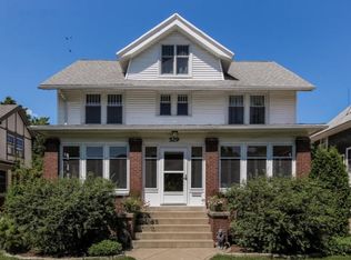 529 Gladstone Dr SE, Grand Rapids, MI 49506