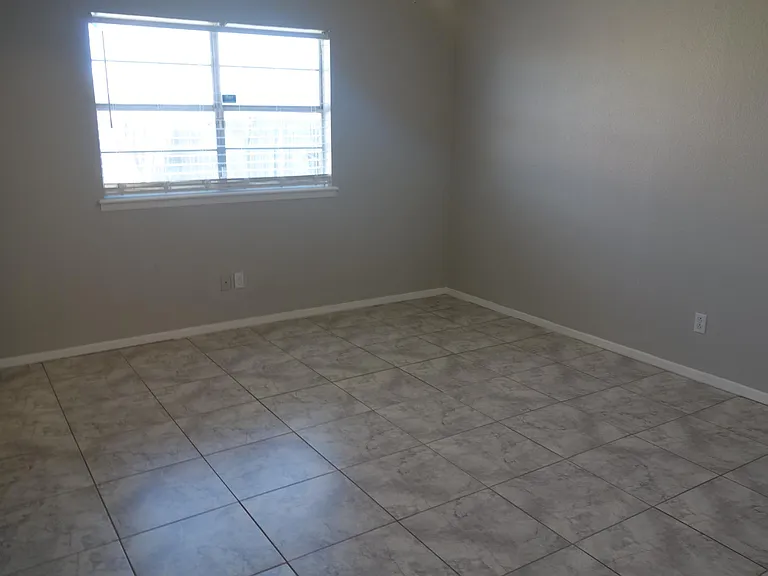 5616 Amherst St — Photo 12