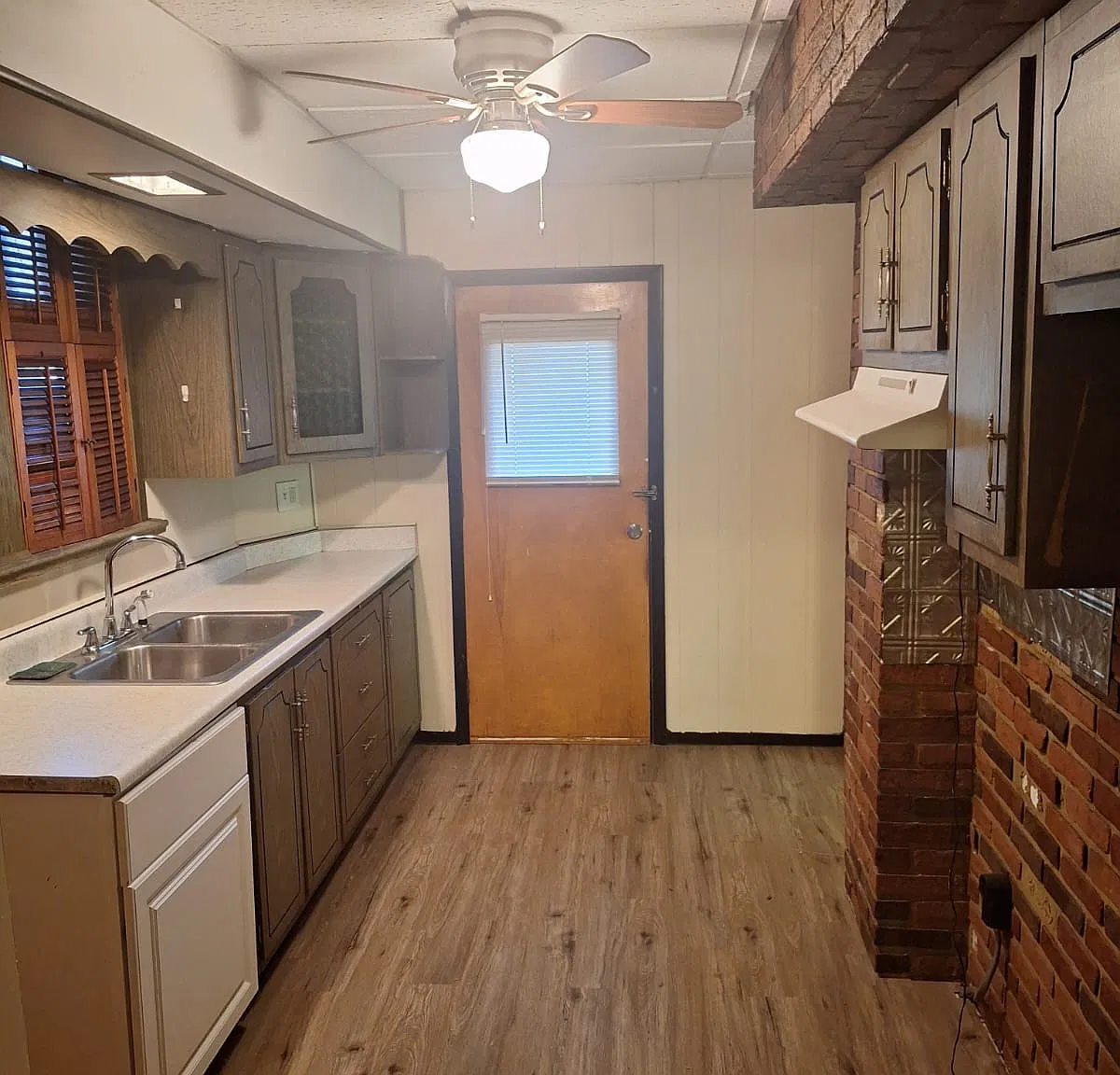 3 bed, 1232 sqft, $1,075 — Photo 3