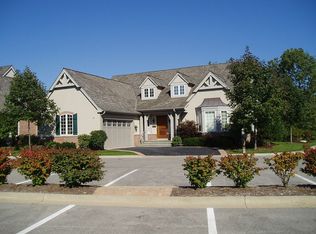 2439 Fox Meadow Ct, Northfield, IL
