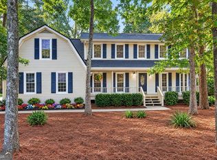 135 Pamela Ct, Fayetteville, GA 30214