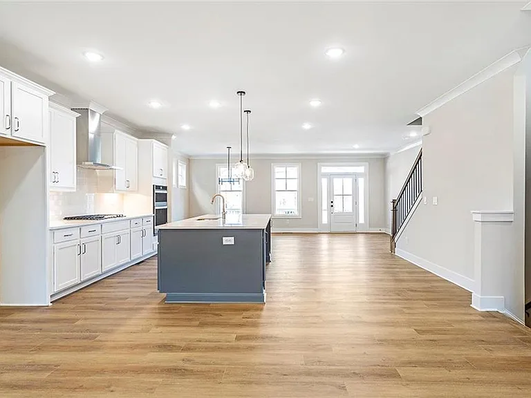152 Palm St — Photo 17