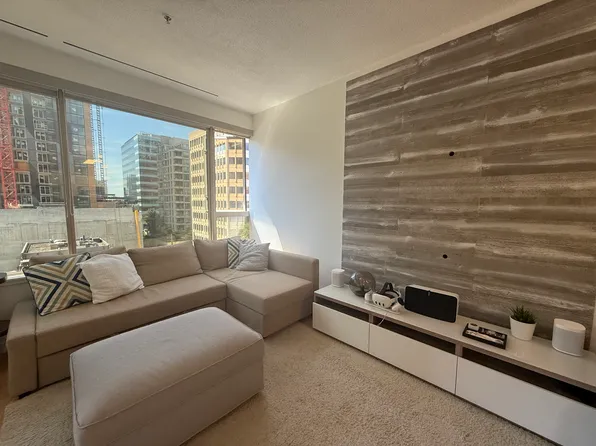 1177 Hornby St #605, Vancouver, BC V6Z 2E9