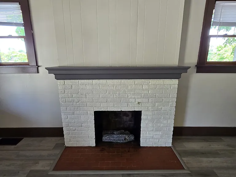 927 W High St #A — Photo 6