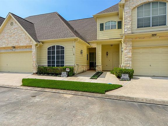 2nd image of 10816 Millridge Pines Ct