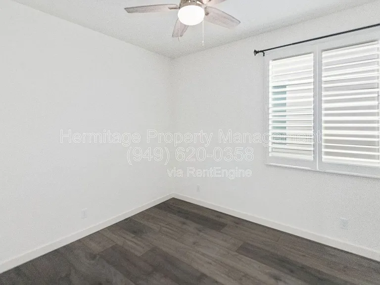 341 Magnet — Photo 18