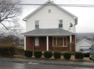 332 Gino Merli Dr, Peckville, PA 18452