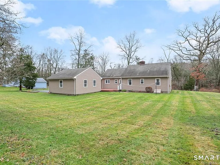 501 Lambert Rd — Photo 23