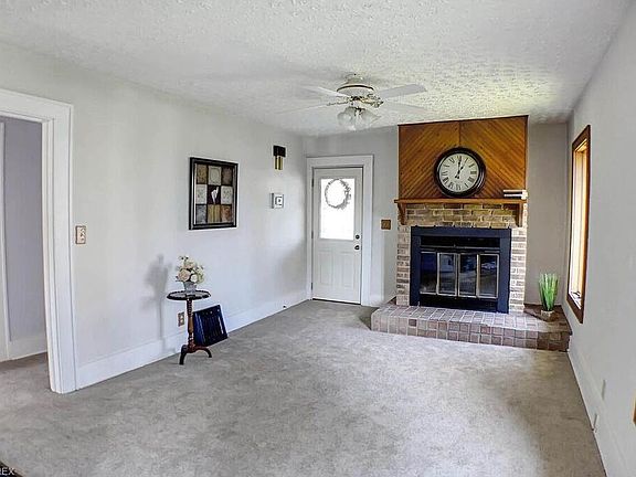 4th image of 1520 Meriline St