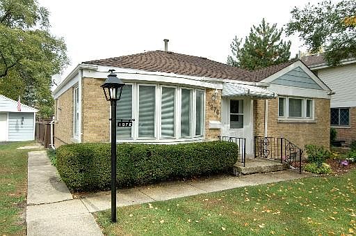 1st image of 1976 W Laura Ln