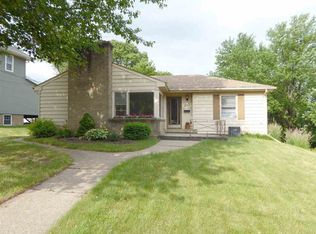 1085 Wood St, Dubuque, IA 52001