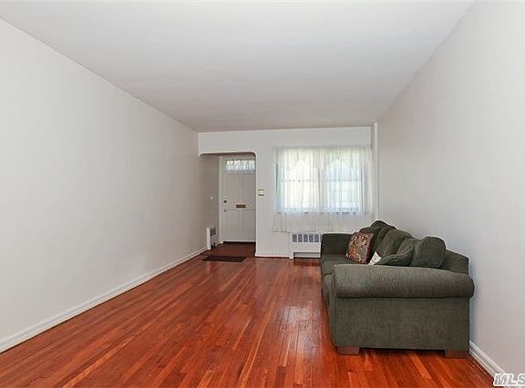 3rd image of 113 15th St APT C1
