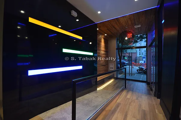 Rented by Sam Tabak | media 140