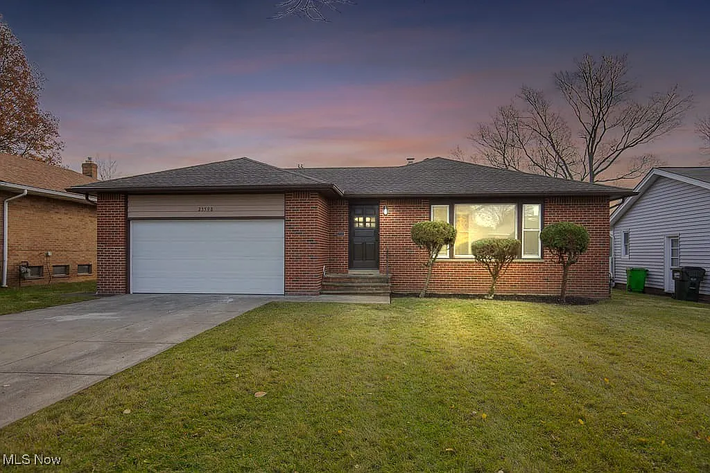 23598 Brookton Rd photo 1
