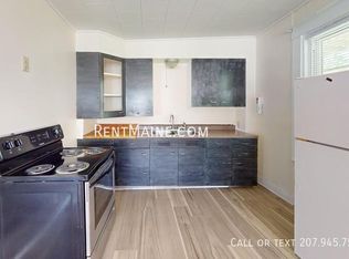 12 Stone St APT 1A, Brewer, ME 04412