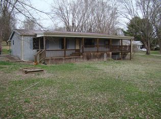 536 Meadowbrook Cir, Livingston, TN 38570