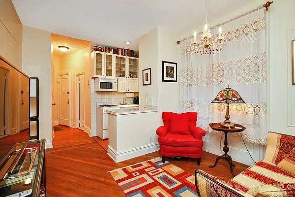 Sold by Keller Williams Realty Empire | media 25