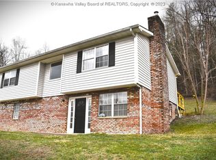 2111 Pond Fork Dr, Charleston, WV