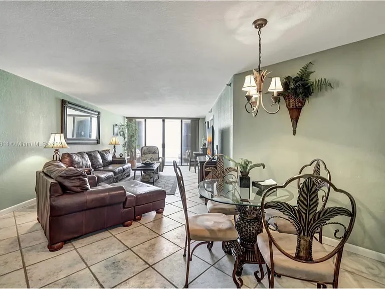 9650 S Ocean Dr #1403 — Photo 2
