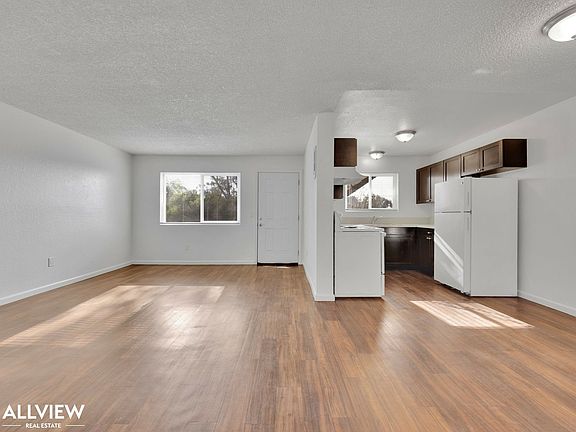 5th image of 1855 Bayview Heights Dr #2
