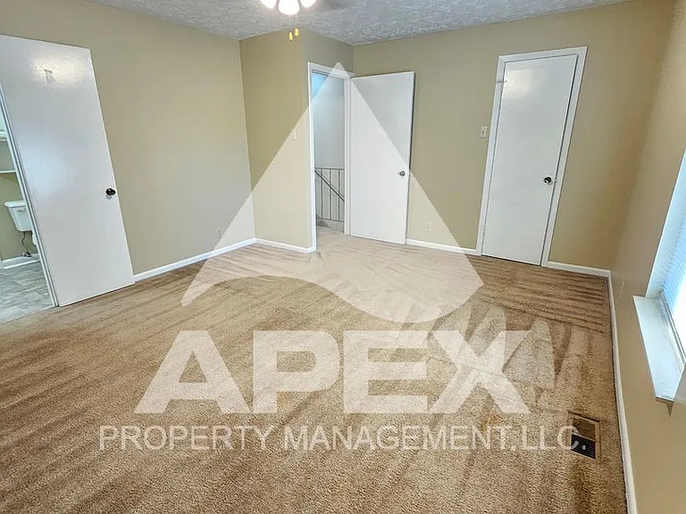 1331 Francis Station Dr — Photo 17