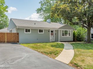 669 N Garfield St, Lombard, IL