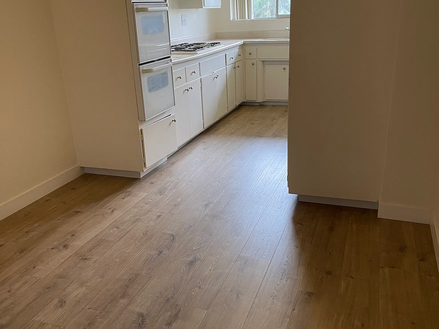 2 bed, 975 sqft, $2,750 — Photo 3