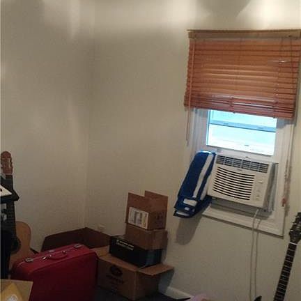 2nd image of 4455 Caroline St