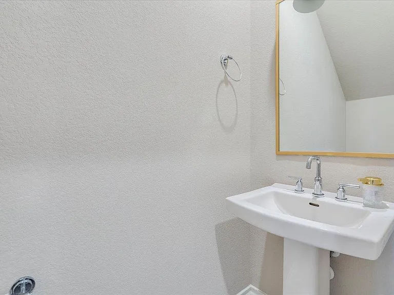 133 Papaya Dr — Photo 19