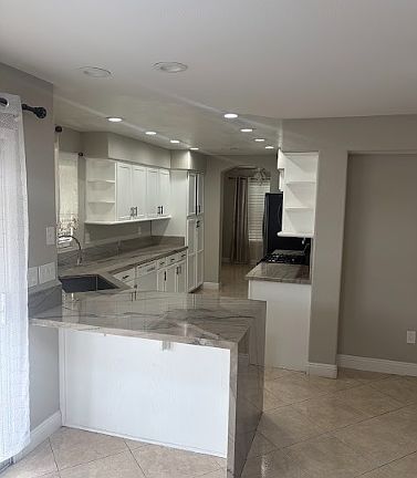 2nd image of 1525 Los Alamos Dr