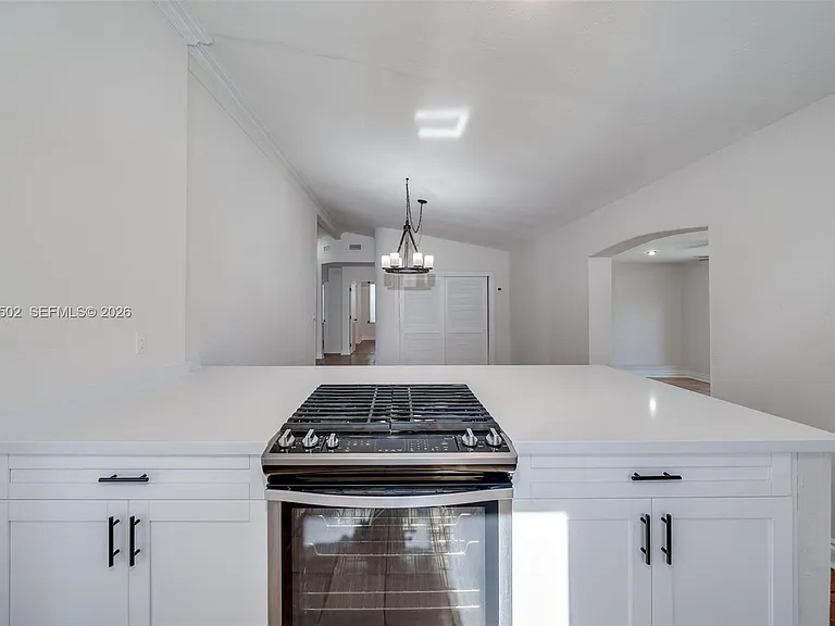 1704 SW 5th Ct — Photo 13