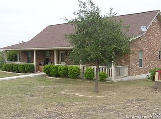 663 Prairie Hl, Seguin, TX 78155