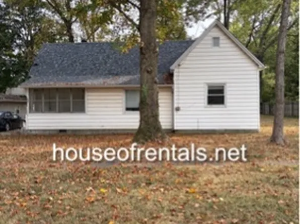 407 Prosperity St, Carterville, IL 62918